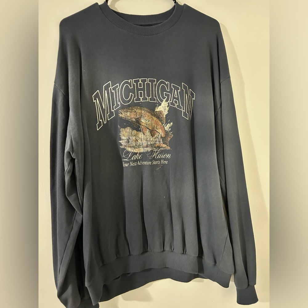 Urban Outfitters Michigan Graphic Crewneck Sweater - Dark Gray